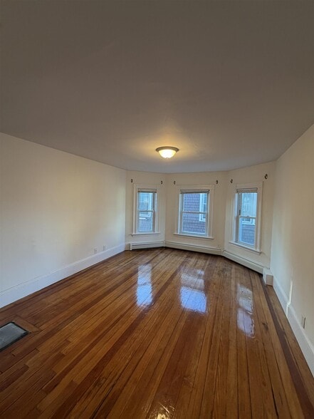 Building Photo - 97 Morrison Ave