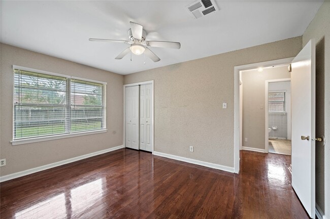 Building Photo - 4310 Ebbtide Dr