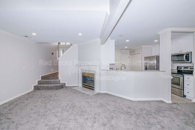 Building Photo - 4709 Morning Dew Ct