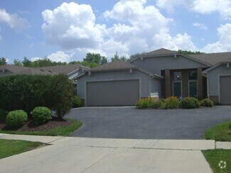 Building Photo - 722 Hilltop Ln