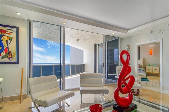 Building Photo - 3100 N Ocean Blvd