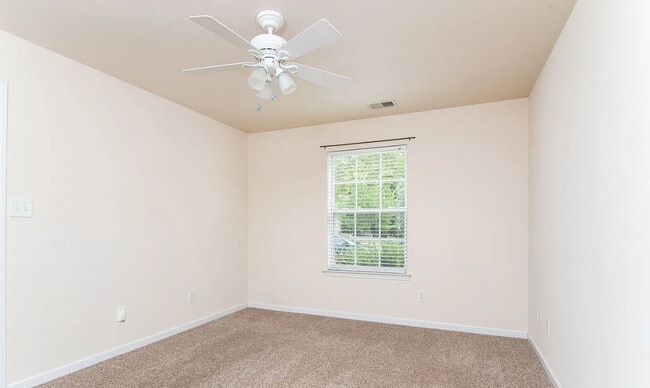 Building Photo - 2836 Oasis Ln