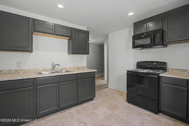 Building Photo - 9424 Daisy Vestry Rd