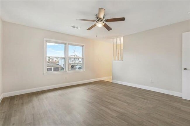 Building Photo - Harvey Beauty