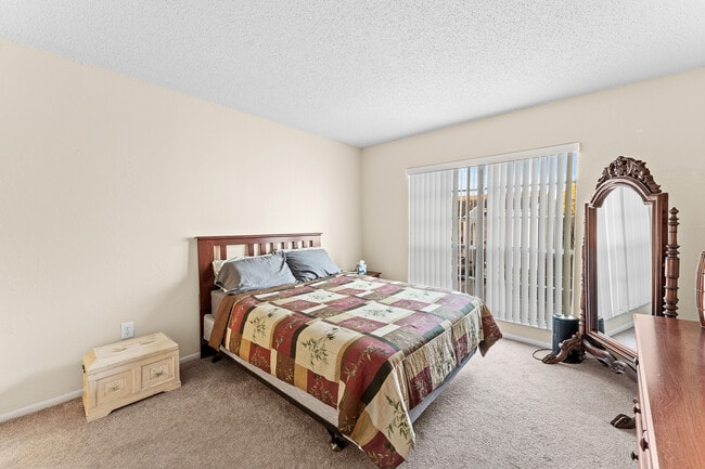 Building Photo - 2625 FL-590