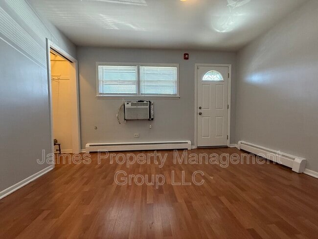 Building Photo - 39 N King Arthur Ct