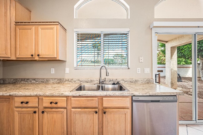 Building Photo - 20717 N 59th Dr