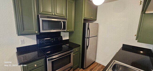 Building Photo - NORTH PARK - SAN DIEGO.  Nice 2 Bedroom / ...