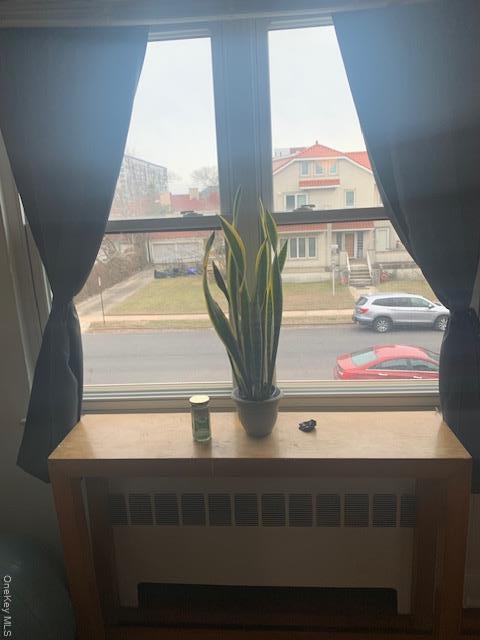 Building Photo - 135 E Olive St