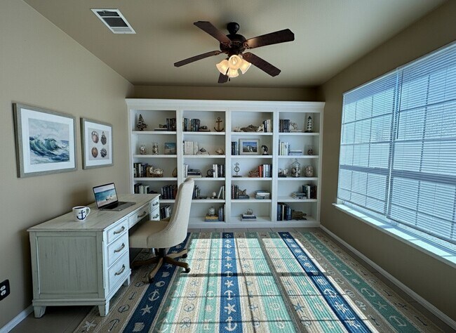 Building Photo - 507 Taurus Dr