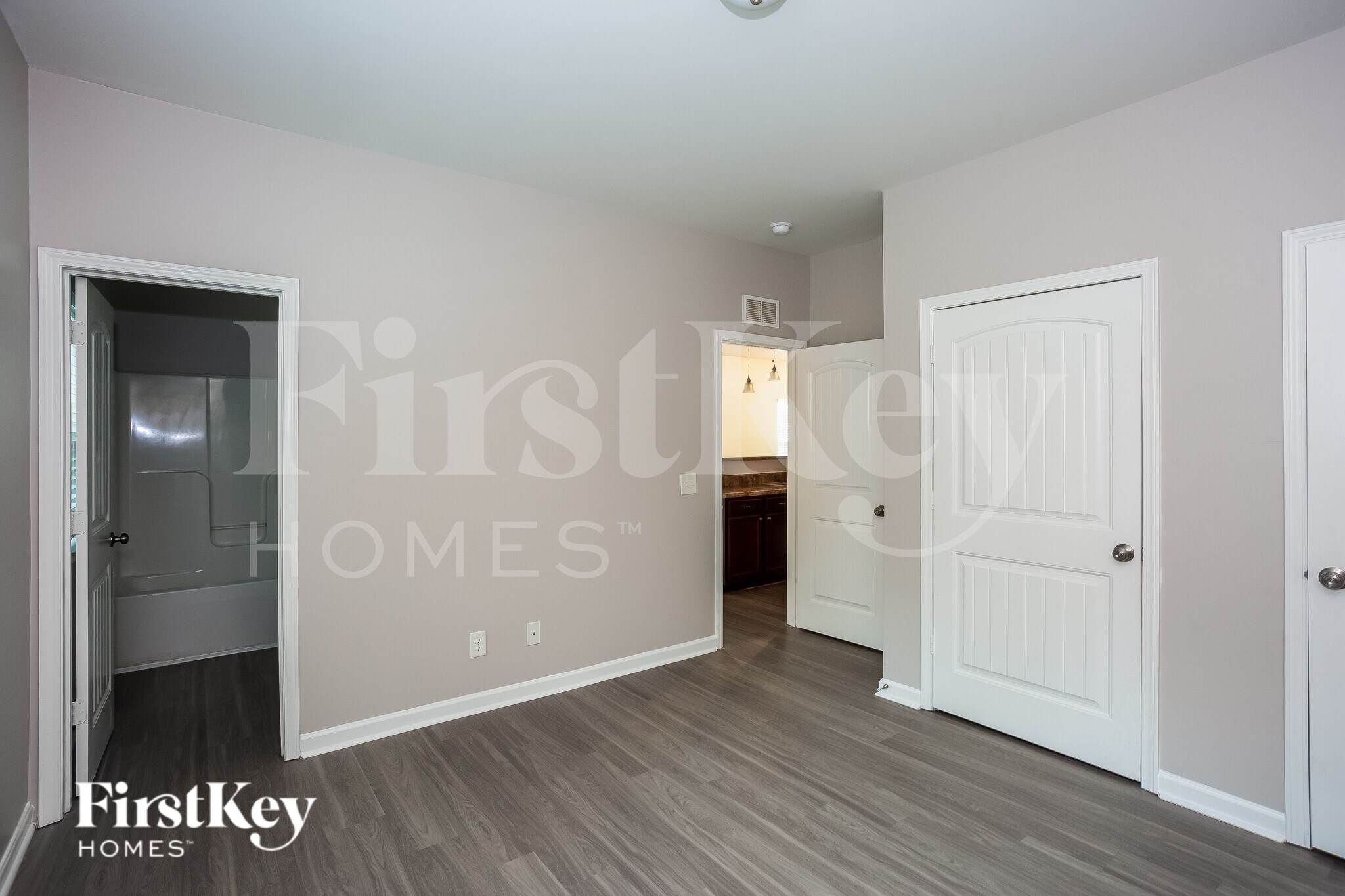 Building Photo - 161 Princess Ave SW