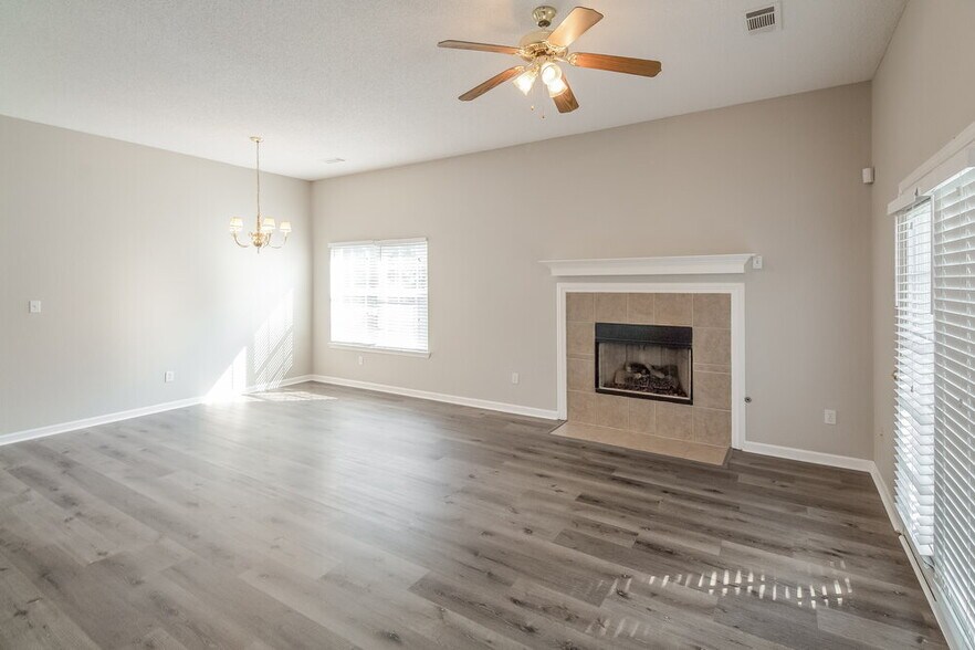 Building Photo - 4905 Top Notch Loop