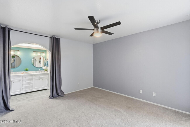 Building Photo - 18002 N 12th St