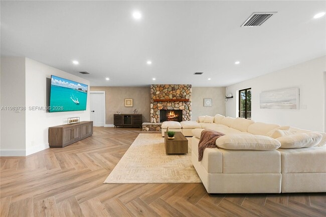 Building Photo - 3320 SW 121st Ave