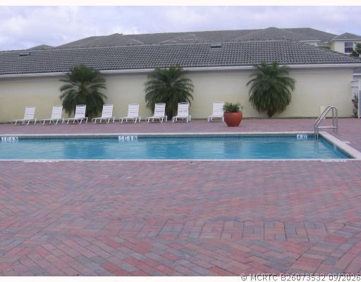 Building Photo - 2080 Greenview Shores Blvd