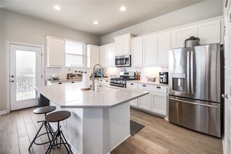 Building Photo - 18003 Pomelo Ln