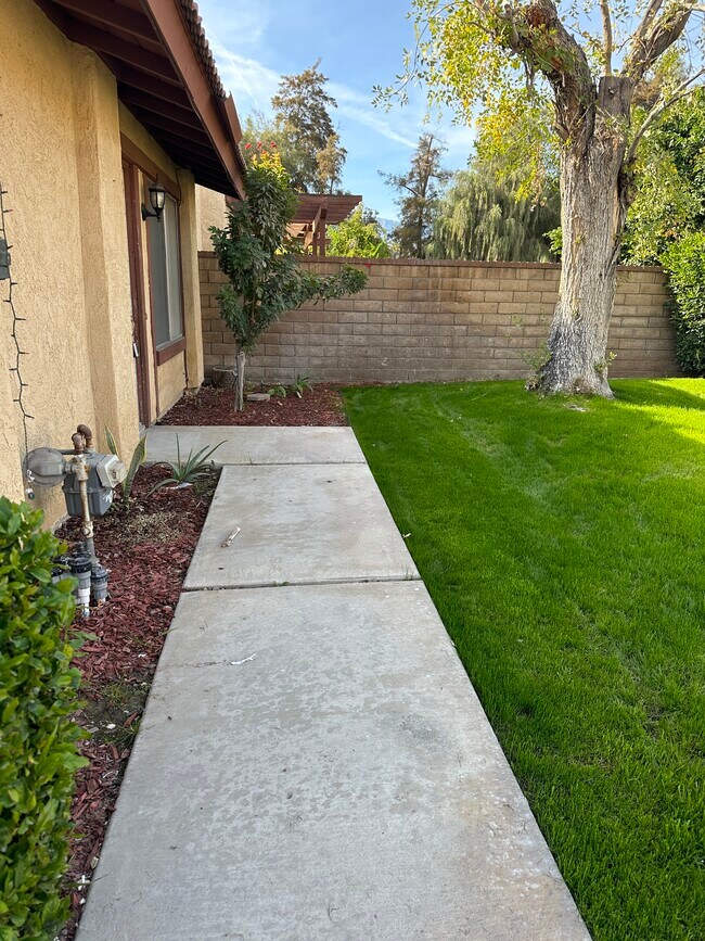 Building Photo - 43379 Martini Ct