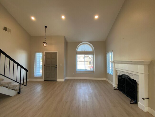 Building Photo - Bright & Upgraded 4BD/3BA Rental in San Ma...