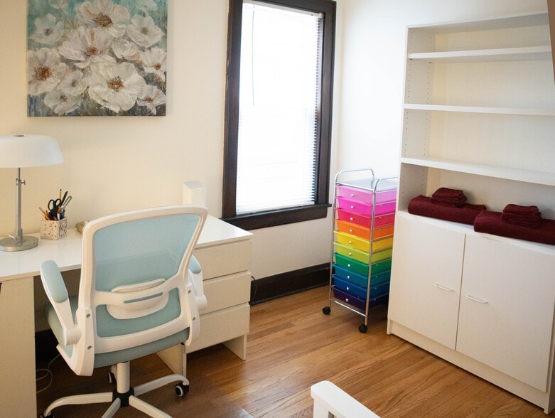 Second Bedroom - 2018 Lake St