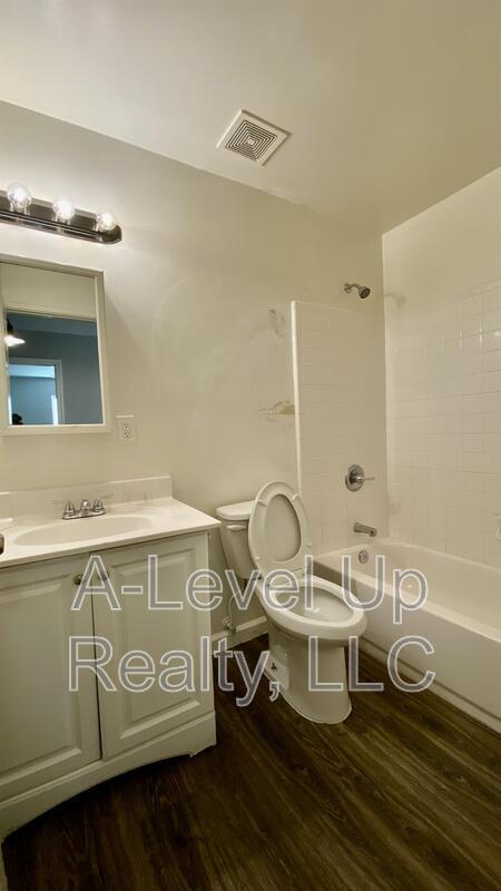 Building Photo - 219 W Pennsylvania Dr