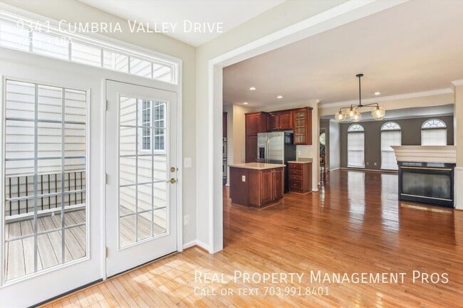 Building Photo - 9341 Cumbria Valley Dr
