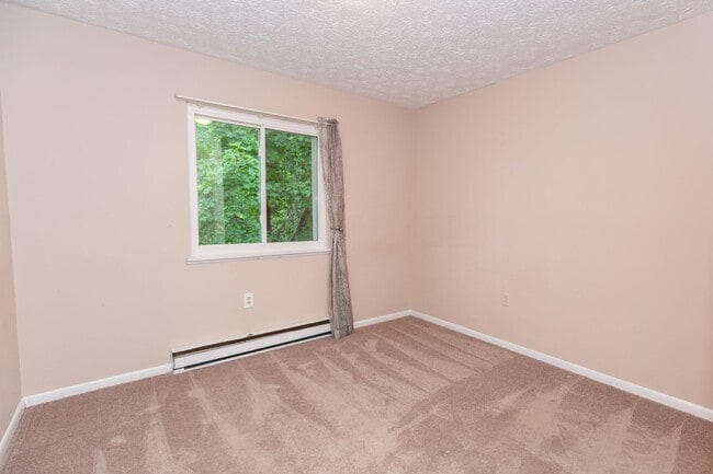 Building Photo - 4 Bed, 2.5 Bath Single Family Home in Winc...