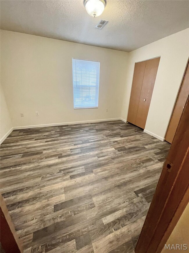 Building Photo - 463 Ponderosa Ave