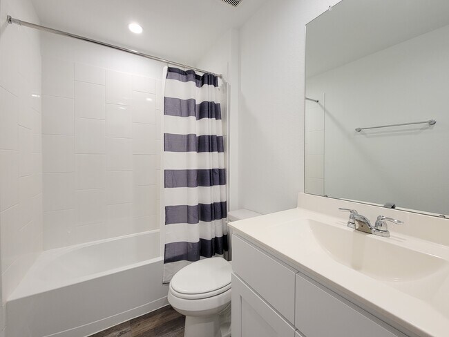 Building Photo - 1014 Star Grass Ln