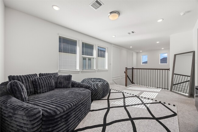 Building Photo - 24807 Lobelia Gdn Ln