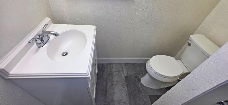 Building Photo - 1930 Hemlock St