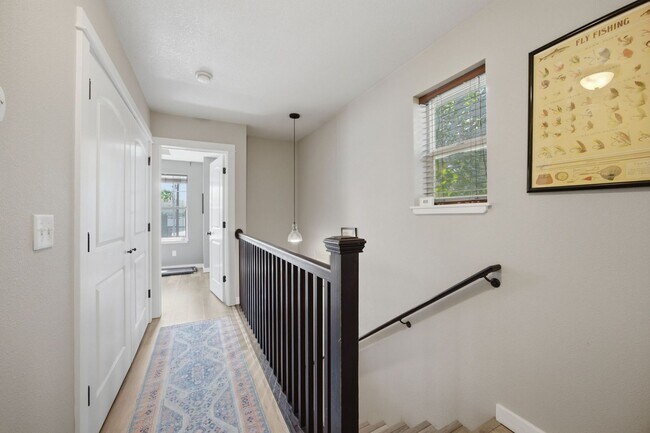Building Photo - Two Bedroom Condominium located in Central Missoula