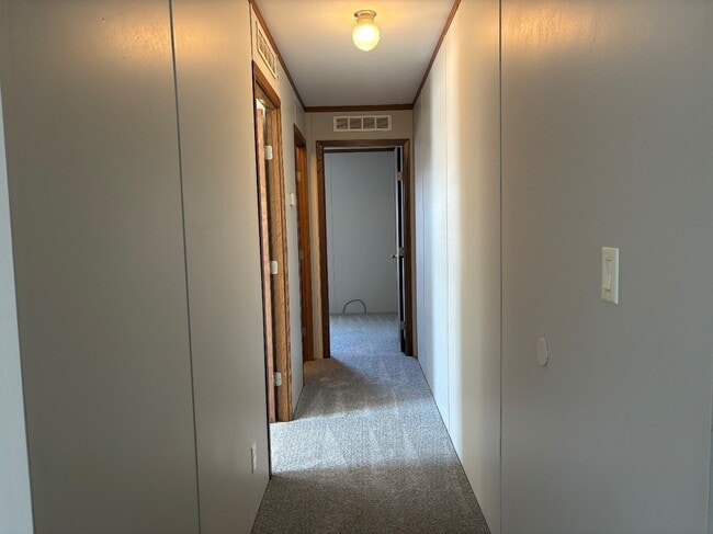 Building Photo - 2131 Windover Dr