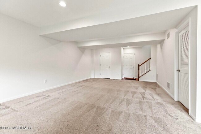 Building Photo - 62 Pate Dr
