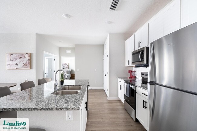 Building Photo - 84 San Filippo Dr SE