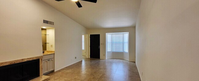 Building Photo - 2117 W Missouri Ave