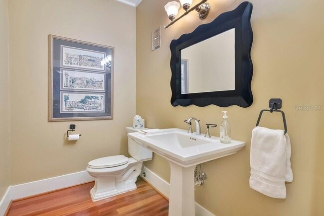 Building Photo - 10577 Down Lakeview Cir