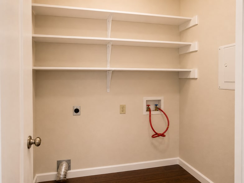 Building Photo - 126 Hollyhill Ln