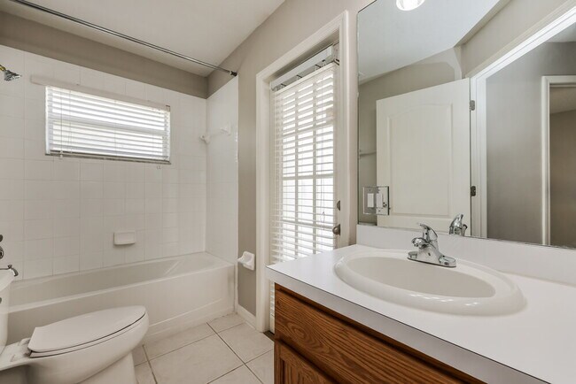 Building Photo - 4218 Medbury Dr