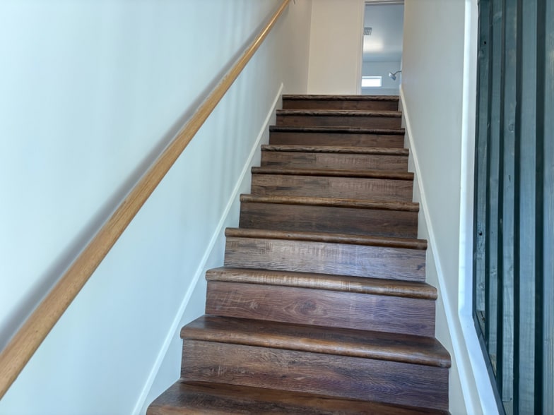 Building Photo - 108 Hobson St