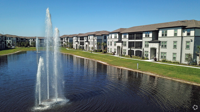 Building Photo - Lantower Grande Pines