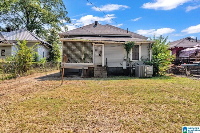 Building Photo - 1672 Tuscaloosa Ave