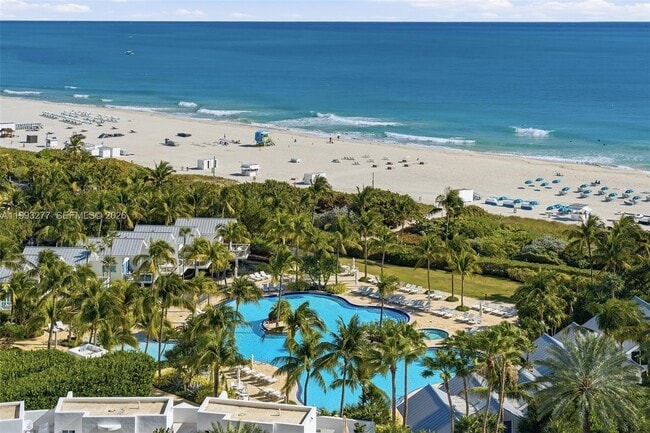 Building Photo - 100 South Pointe Dr