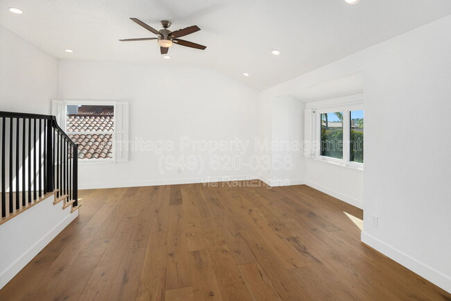 Building Photo - 28142 Ambar
