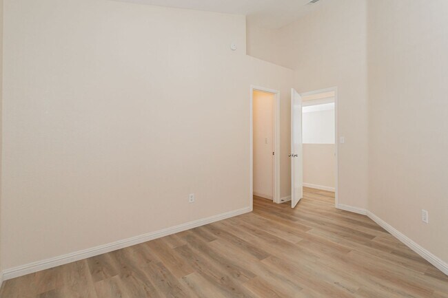 Building Photo - Remodeled 3 Bed Single Story Home