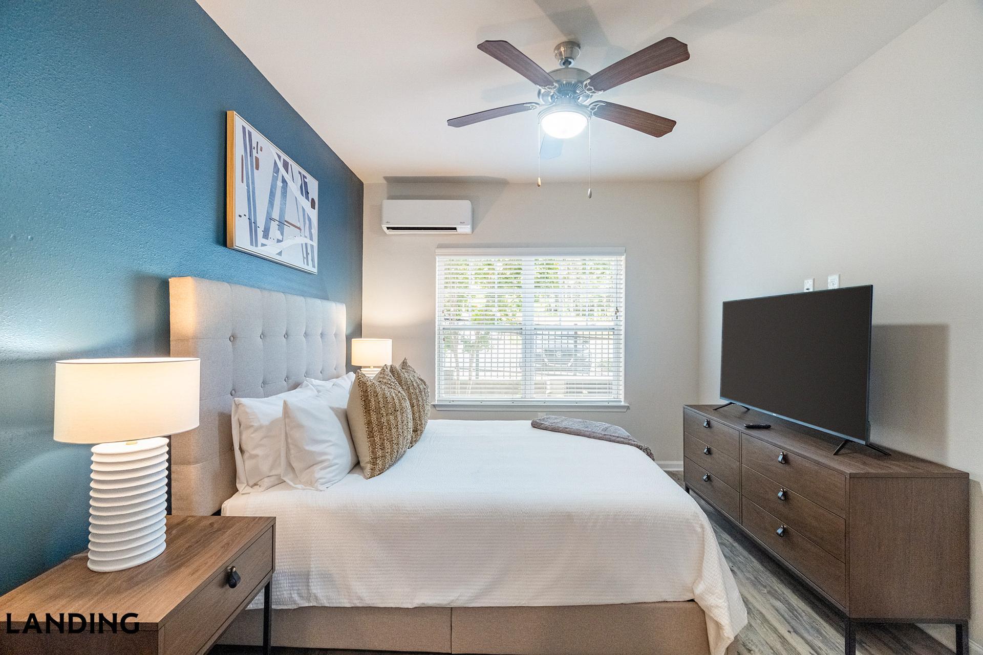 Building Photo - 655 W Mallard Creek Church Rd