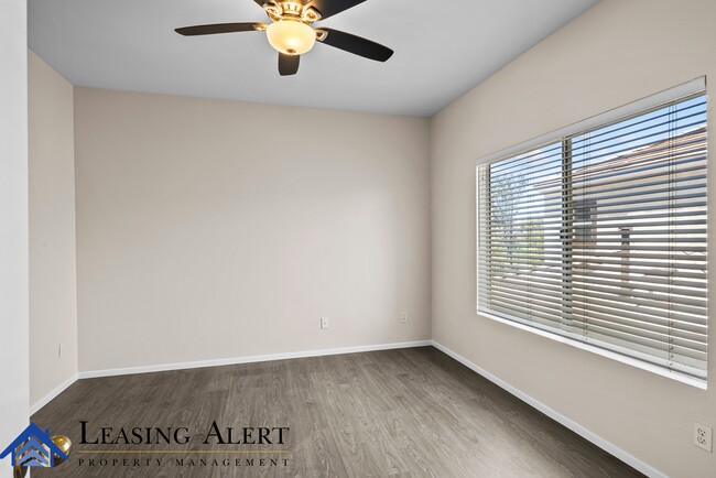 Building Photo - 27825 Crown Ct Cir
