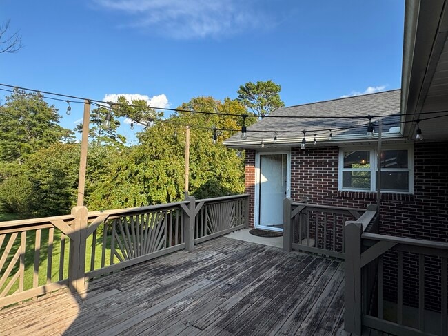 Building Photo - 5408 Villa Rd