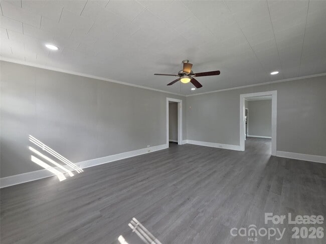 Building Photo - 1212 N Church St