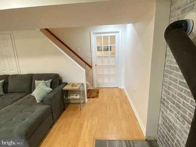 Building Photo - 14480 Woodstar Ct