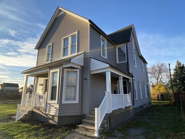 Building Photo - 946 W Alexandrine St